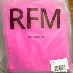 RFM SIZE 3 3(26): hip 33 in, rise 11 in, inseam 25 in, waist 27 in